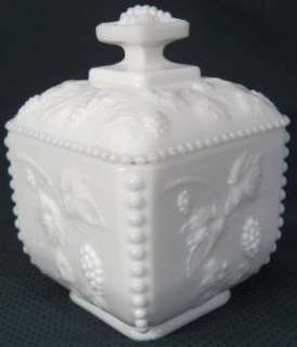 Westmoreland Glass Paneled Beaded Grape Cable Puff Box  