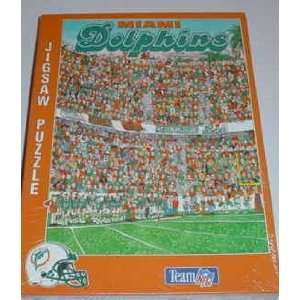  NFL Team Puzzles   Miami Dolphins 513 Pieces Toys & Games