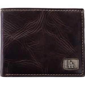   Dodgers Traveler Wallet by Fossil   Brown One Size: Sports & Outdoors