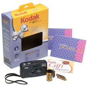  Kodak KB18 35mm Camera Gift Box: Camera & Photo
