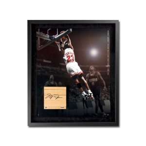   Bulls Two Handed Jam Game Used Floor Piece