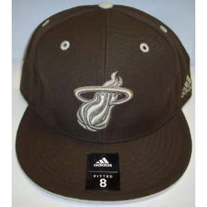  NBA Miami Heat Fitted Hat Size 8: Sports & Outdoors