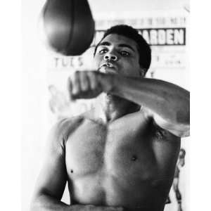  Muhammad Ali 12x16 B&W Photograph: Kitchen & Dining