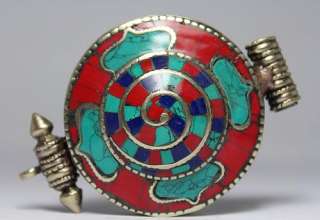 ASIAN TIBETAN SILVER HANDWORK OLD CORAL TURQUOISE SNUFF BOX 
