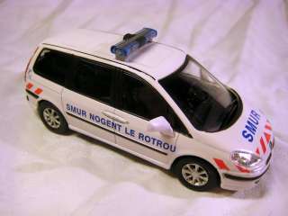 Peugeot 807 SMUR Ambulance Cararama Diecast Collection Car Model 143 