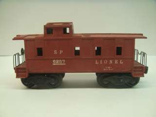 VINTAGE LIONEL TRAIN ENGINE CAR CABOOSE SWITCHES CROSSING O SCALE LOT 