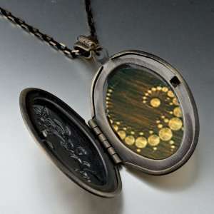  Alien Crop Circles Pendant Necklace Pugster Jewelry