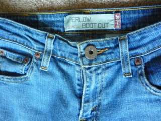 Gently Used~ Junior Girls~ LEVI Jeans~Size 3 Short~L@@k  
