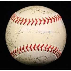  Mickey Mantle Signed Baseball   1951 Team Oal Jsa: Sports 