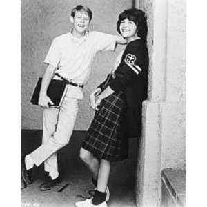 Ron Howard and Cindy Williams by Unknown 16x20:  Kitchen 
