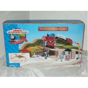  Thomas the Tank Engine and Friends Mountain Tunnel Set 