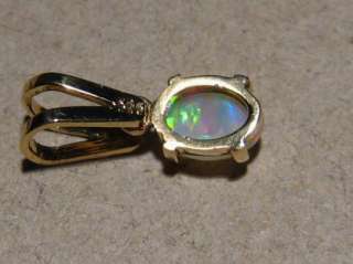 Beautiful Bright & Colorful Solid Crystal OPAL PENDANT  14k Gold 