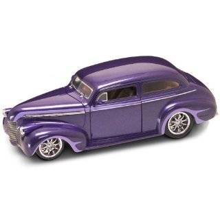  Yat Ming Scale 1:18   1941 Plymouth Hot Rod: Toys & Games