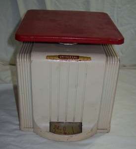 Vintage Universal Scale (Landers, Frary & clark) Red and Off white 