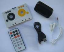 Kfz Autoradio Kassetten Adapter +  Player (inkl. Akku  SD Karten 