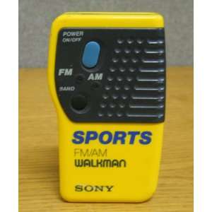    Sony SRF 8 Sports Walkman FM/AM Hand Held Radio Electronics