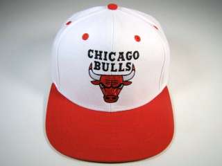 CHICAGO BULLS SNAPBACK HAT WHITE AND RED PIPPEN  
