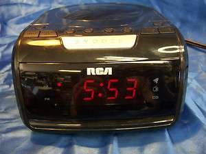 RCA CD CLOCK RADIO RP5605 A  