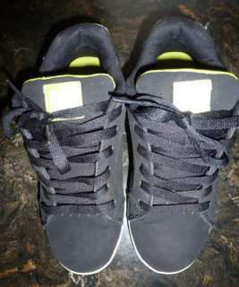 DC Shoes. Size 6.5, Woman or Junior/Girls. Super Cute  