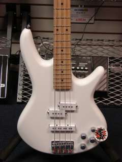 Ibanez GSR250 Electric Bass Guitar (White)   NEW ON SALES FLOOR 