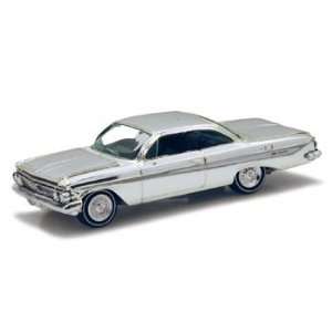   Chevy Impala SS Johnny Lightning Chrome Musclecars R17 Toys & Games